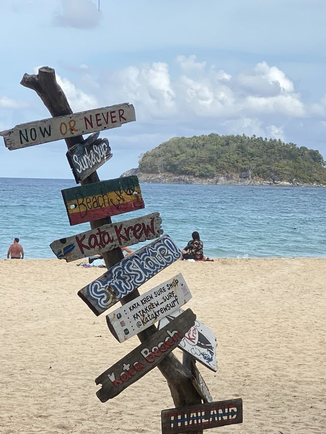 กะตะ บีช หาดสวยในภูเก็ต (kata beach)