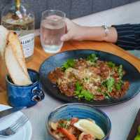 Hint Cafe & Eatery 