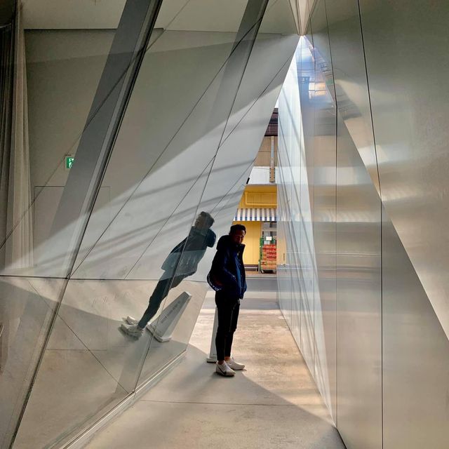 (東京　墨田) すみだ北斎美術館