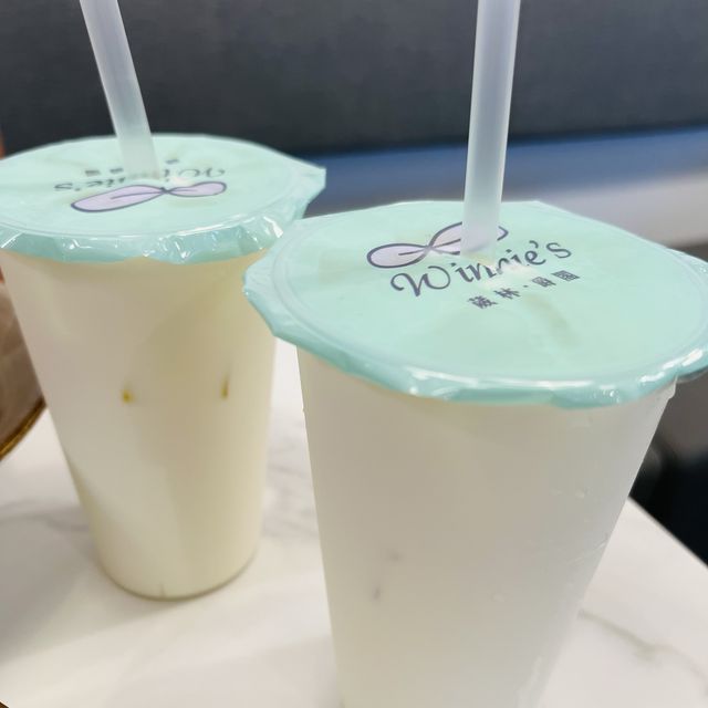 Zoey’s Diner Compass One