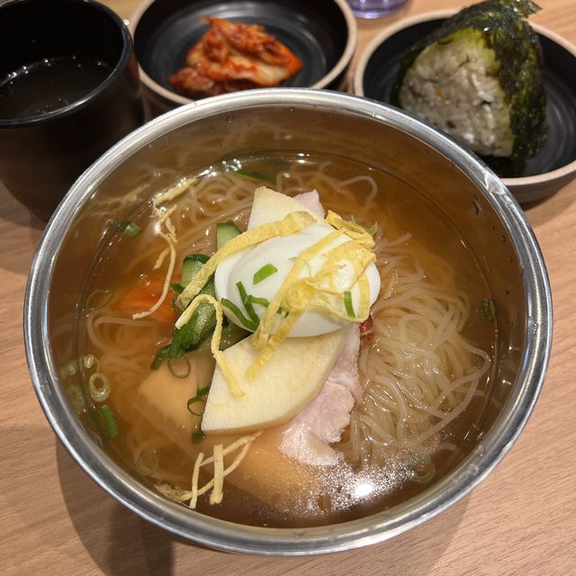 【大阪グルメ】鶴橋で人気の“冷麺専門店"おひとり様ok