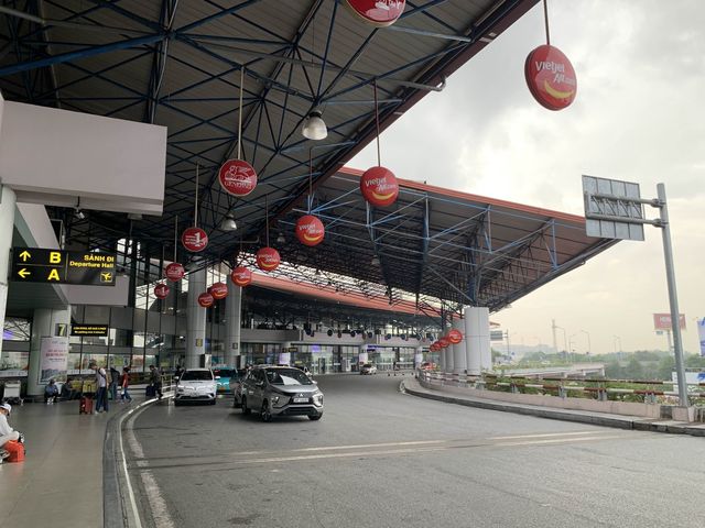 ベトナム　ベトナム観光　ハノイ　ノイバイ国際空港の国内線ターミナルを散策してみた！