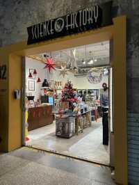 ชมงานศิลปะในวันชิว ๆ ที่ Huashan Creative Park