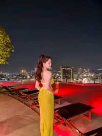  โรงแรมที่สระว่ายน้ำขนาดใหญ่พร้อมวิวทะเลพาโนรามา