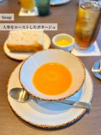 【東京/新宿】 歌舞伎町タワー17階で楽しむ 遊び心溢れるエンターテイメントレストラン