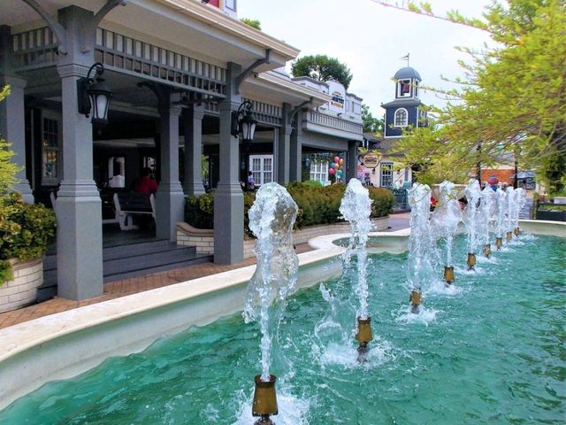 ร้านอาหารกึ่งธีมปาร์คสุดแฟนตาซี