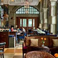 Chic Urban Retreat at The Gunawarman