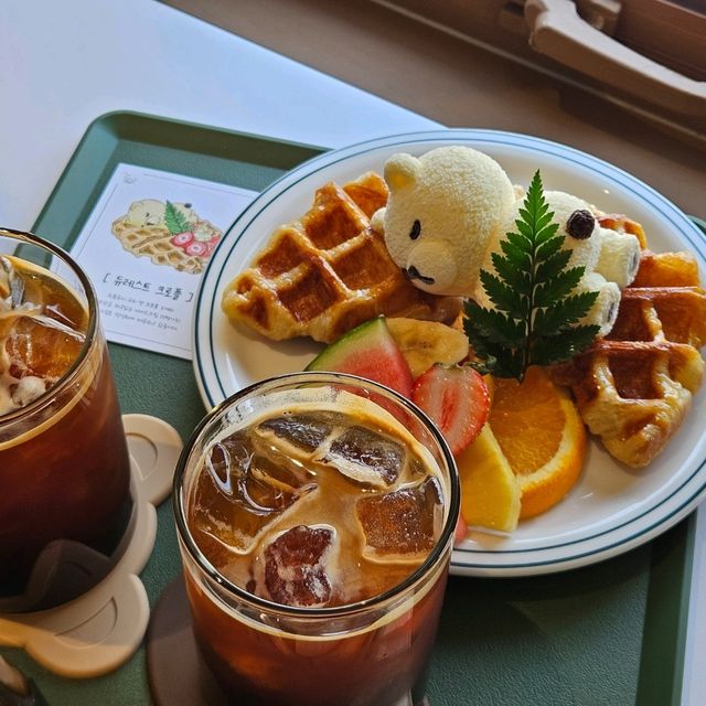 귀여운 디저트 전문 카페, 곰돌이 크로플🐻