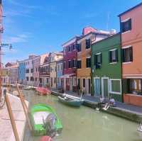 去威尼斯～必遊彩色島Burano