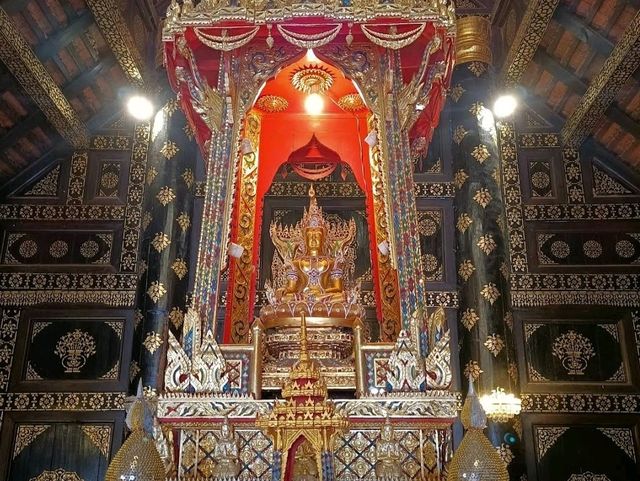 พุทธศิลป์ล้านนา ที่ทุ่งเสลี่ยม 📍วัดพิพัฒน์มงคล