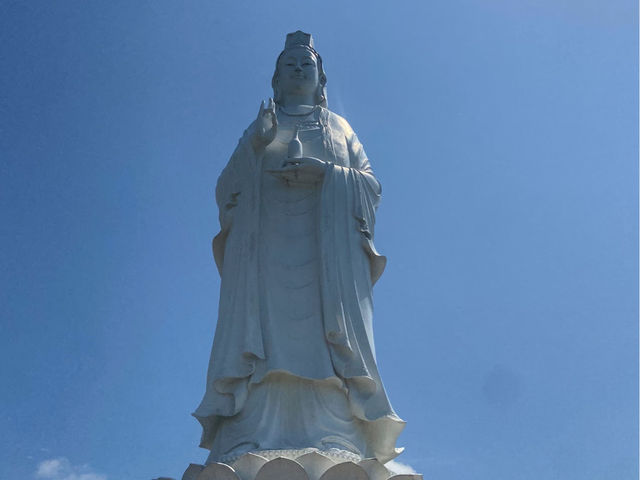 Chua Linh ung tample