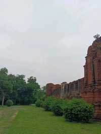 ไหว้พระปราสาทนครหลวง