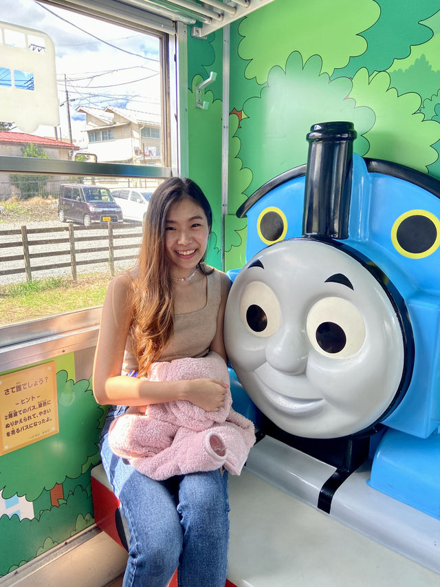 ถ่ายรูปกับรถไฟ Thomas & Friends 