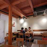 日本京都-品嚐澳洲傳統的萊明頓蛋糕：IOLITE COFFEE ROASTERS