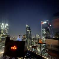 ฉลองวันเกิดที่ rooftop bar วิวปัง