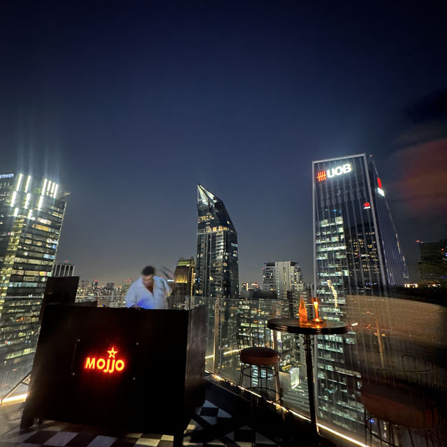 ฉลองวันเกิดที่ rooftop bar วิวปัง