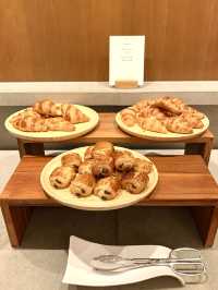 香港　香港観光　香港空港THE PIER  First Class Loungeは最高だぞ！