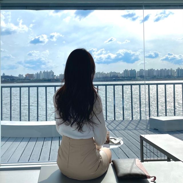 한강뷰 1열 데이트 장소로 추천하는 여기는⁉️