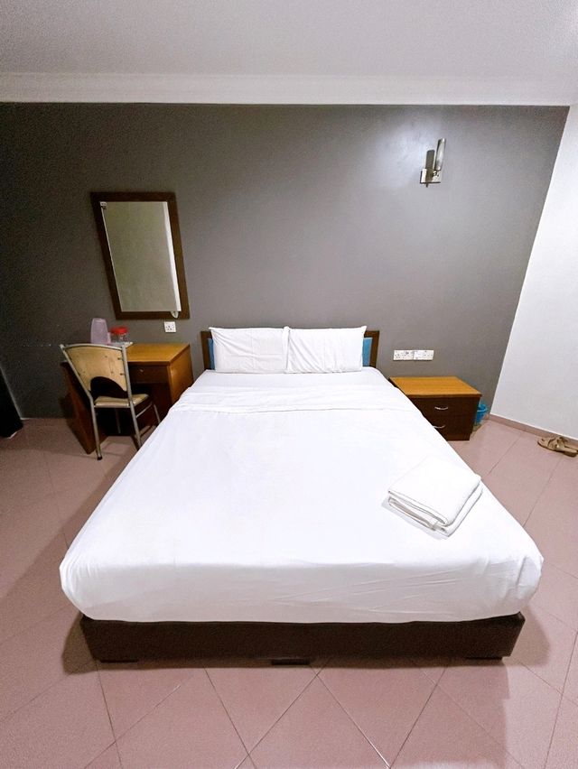 Lee Hotel: A Cozy Stay in Yong Peng