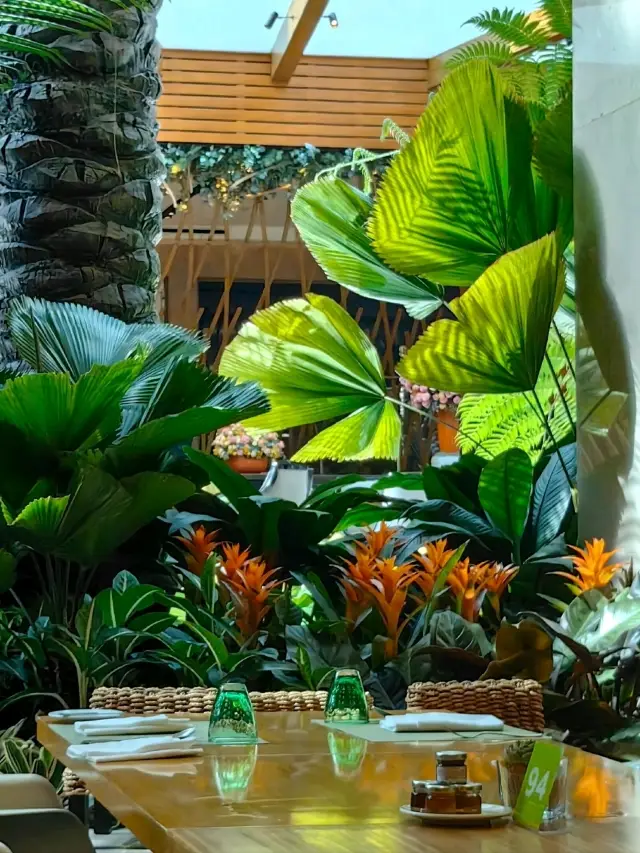 Fresh, All-Day International Buffet at Solaire Resort