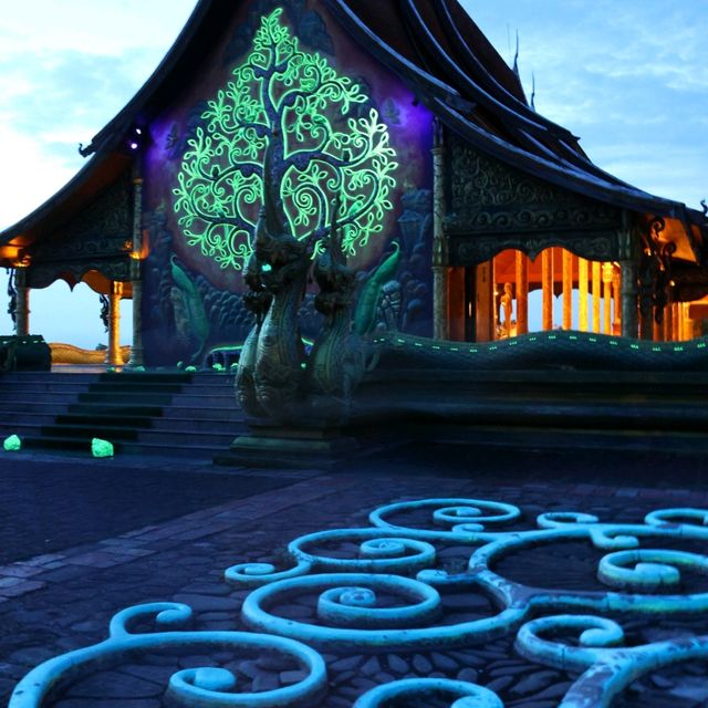 วัดสิรินธรวรารามภูพร้าว วัดสวยอุบลราชธานี