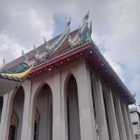 วัดชื่อแปลก วัดพระพิเรนทร์✨️