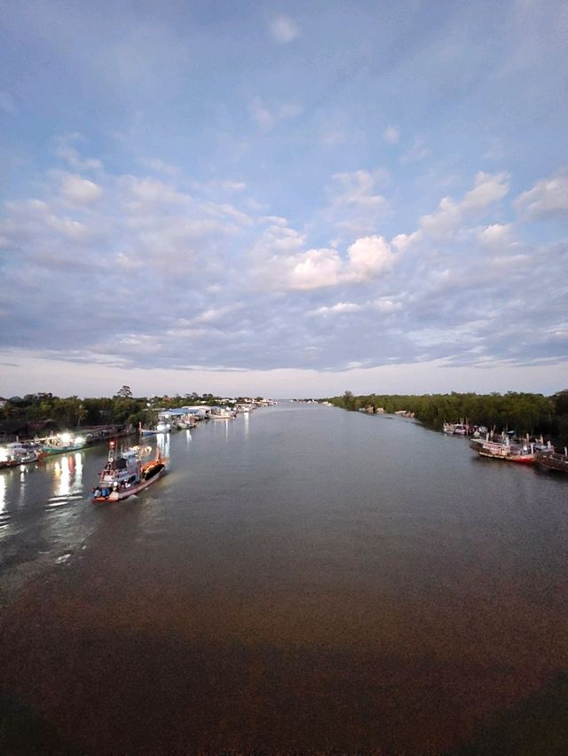 สะพานข้ามแม่น้ำหลังสวน จังหวัดชุมพร