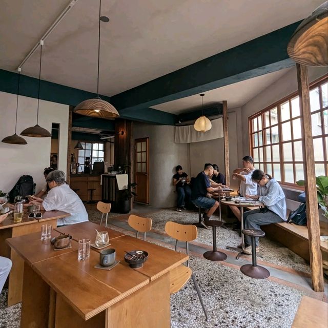 台南小巷弄-日式老宅的侘寂風咖啡：Present Coffee 