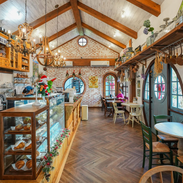 📍 Blue Fable House 🍝🍰🫖