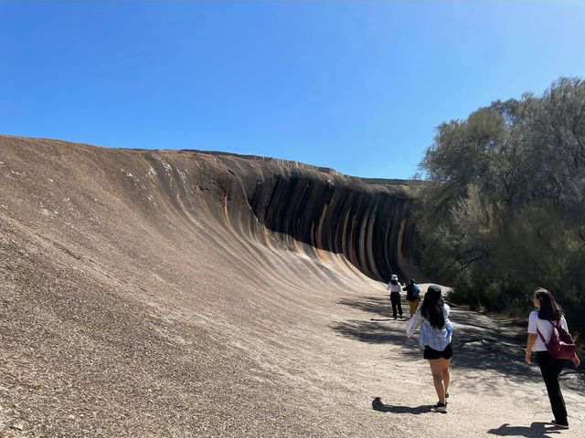 Awe-Inspiring Outdoor Adventure at Wave Rock