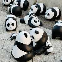 PANDA GO！香港-聖誕必去，逾2000隻大熊貓雕塑萌爆香港