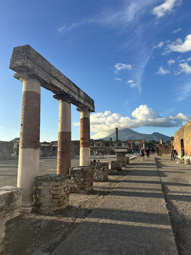화산재에 덮인 채 멈춰버린 도시, 폼페이 🇮🇹🏛️
