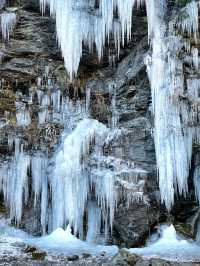 【秩父の冬の風物詩】三大氷柱   「三十槌の氷柱」天然はこちらだけ！