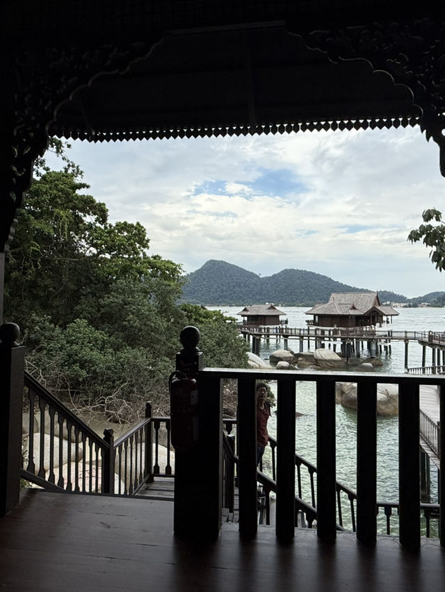 The small luxury of tropical paradise 
