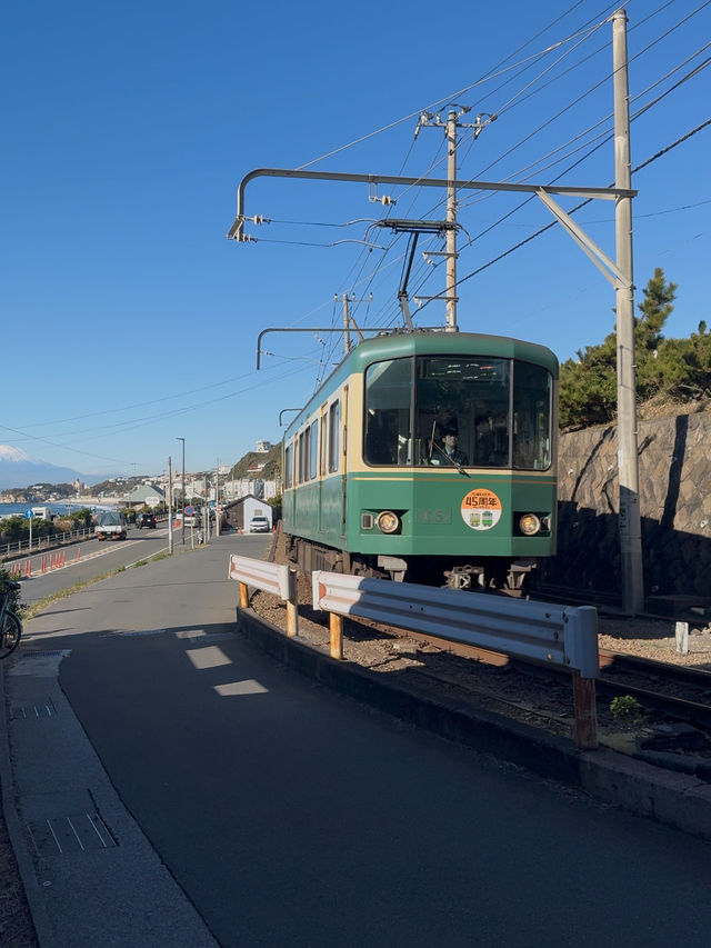Enoden Train Ride & Train Watching at Kamakura Mae Station