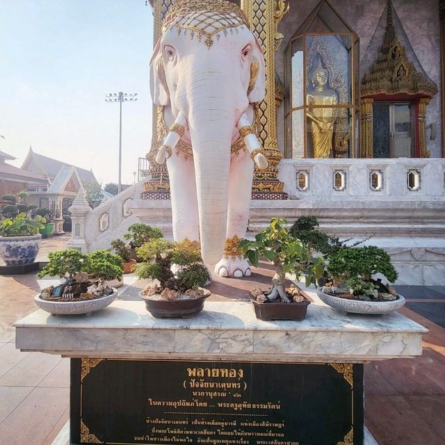 พระบรมธาตุเจดีย์ศรีธรรมรัตน์