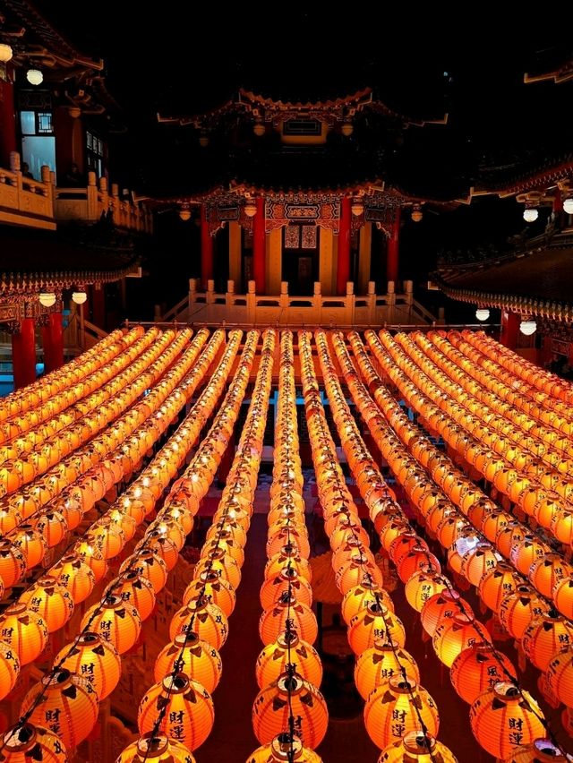 วัดโคมแดงเกาสง 🏮 อีก 1 ไฮไลท์ที่ไม่ควรพลาด