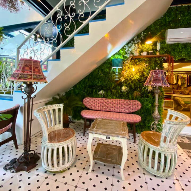 ✴️ Kasnaree Cafe