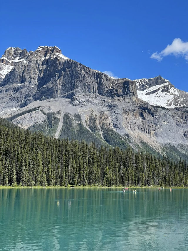 Solitude and Splendor – My Solo Journey Through Yoho National Park