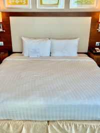 Residence Inn Kuwait City: A Luxurious Stay with Stunning Views🌴