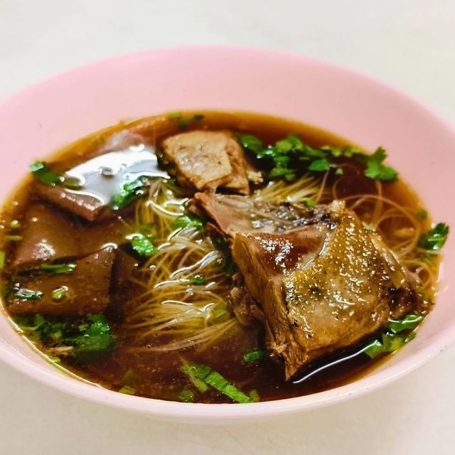 🍜 ก๋วยเตี๋ยวเป็ดนายปิว หัวหิน