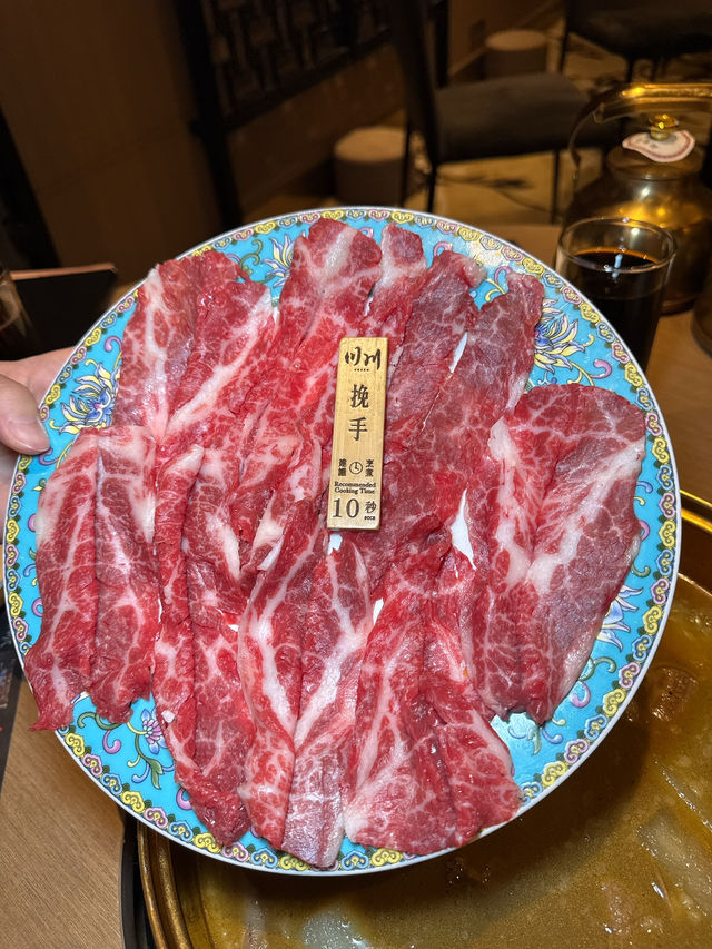 《銅鑼灣高級食府·每日限量牛雜火鍋》