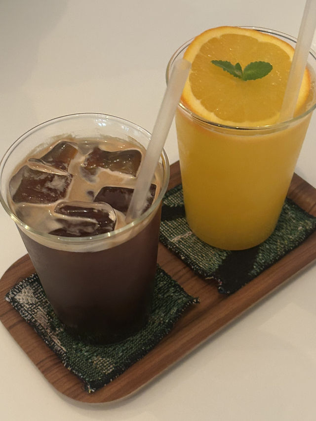 포근하고 세련된 분위기가 공존하는 청주 카페&편집샵 캡쳐🩵
