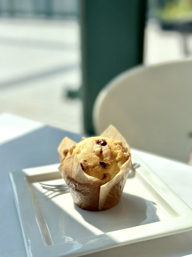 中環海旁靚景cafe性價比勁高！