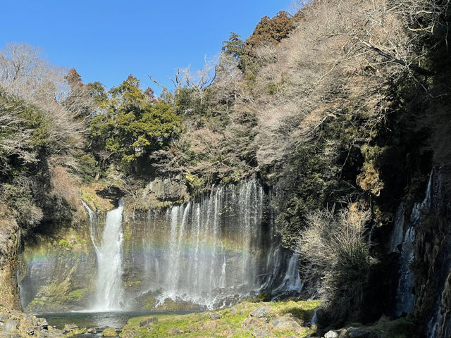 富士山本尊靚 加個瀑布更有動感