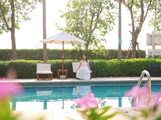 The Idle Hotel and Residence 