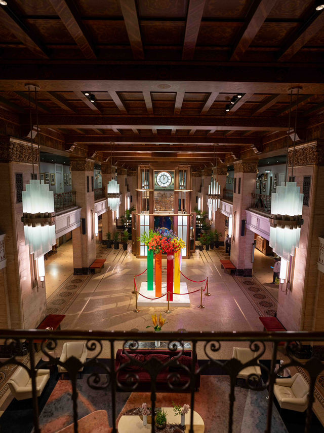 Fairmont Royal York – ロビーの建築美と歴史が息づく空間