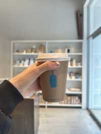 Blue Bottle Coffee - Kobe Shop : กาแฟน้องขวดสีฟ้า
