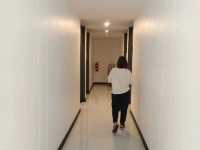 SR Extra Boutique Hotel