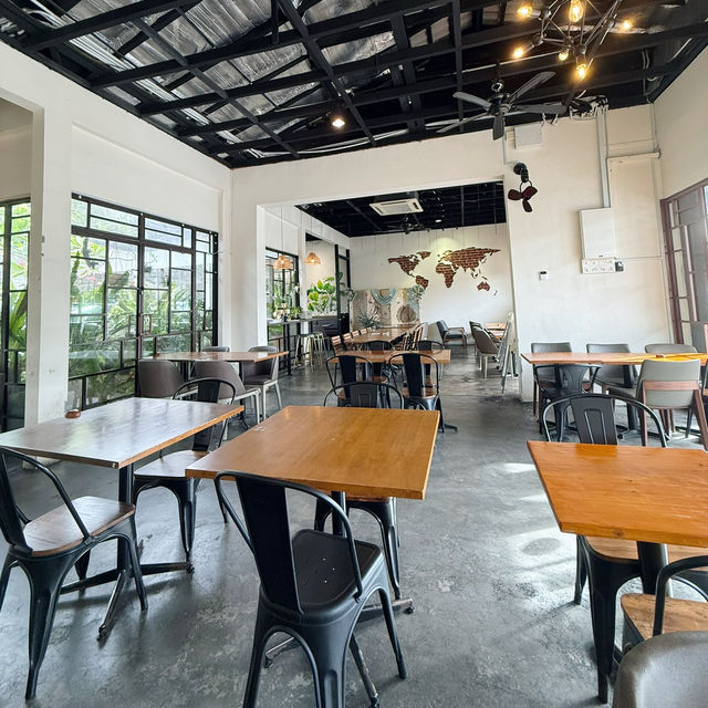 A Garden Escape: Fifty Trees Café, Johor Bahru 🇲🇾
